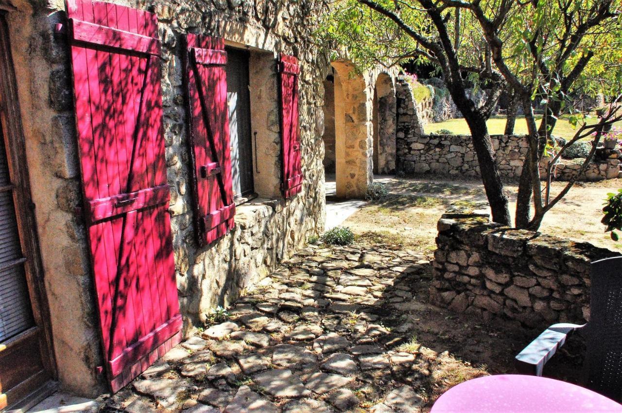 Chambre D'Hotes De Thoree Maclas Exteriér fotografie