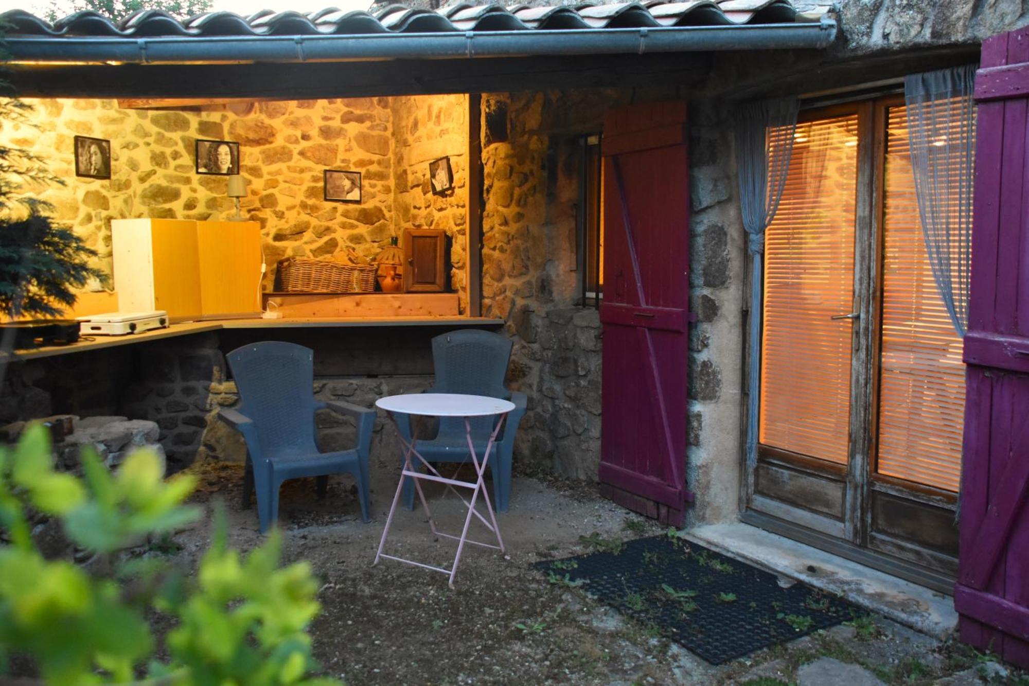 Chambre D'Hotes De Thoree Maclas Exteriér fotografie